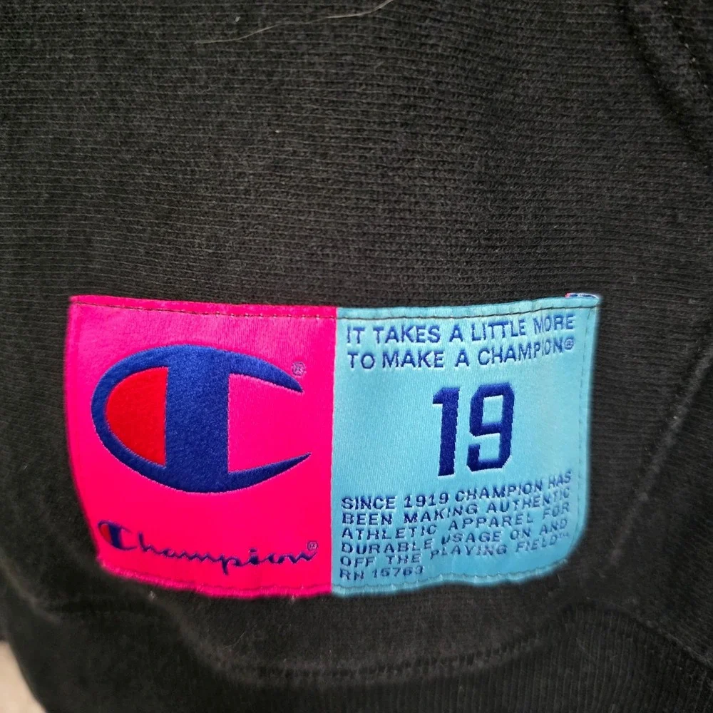 Champion Hoodie Mens L Black Reverse Weave Chenille Script Patch 19 Pullover - Picture 3 of 12